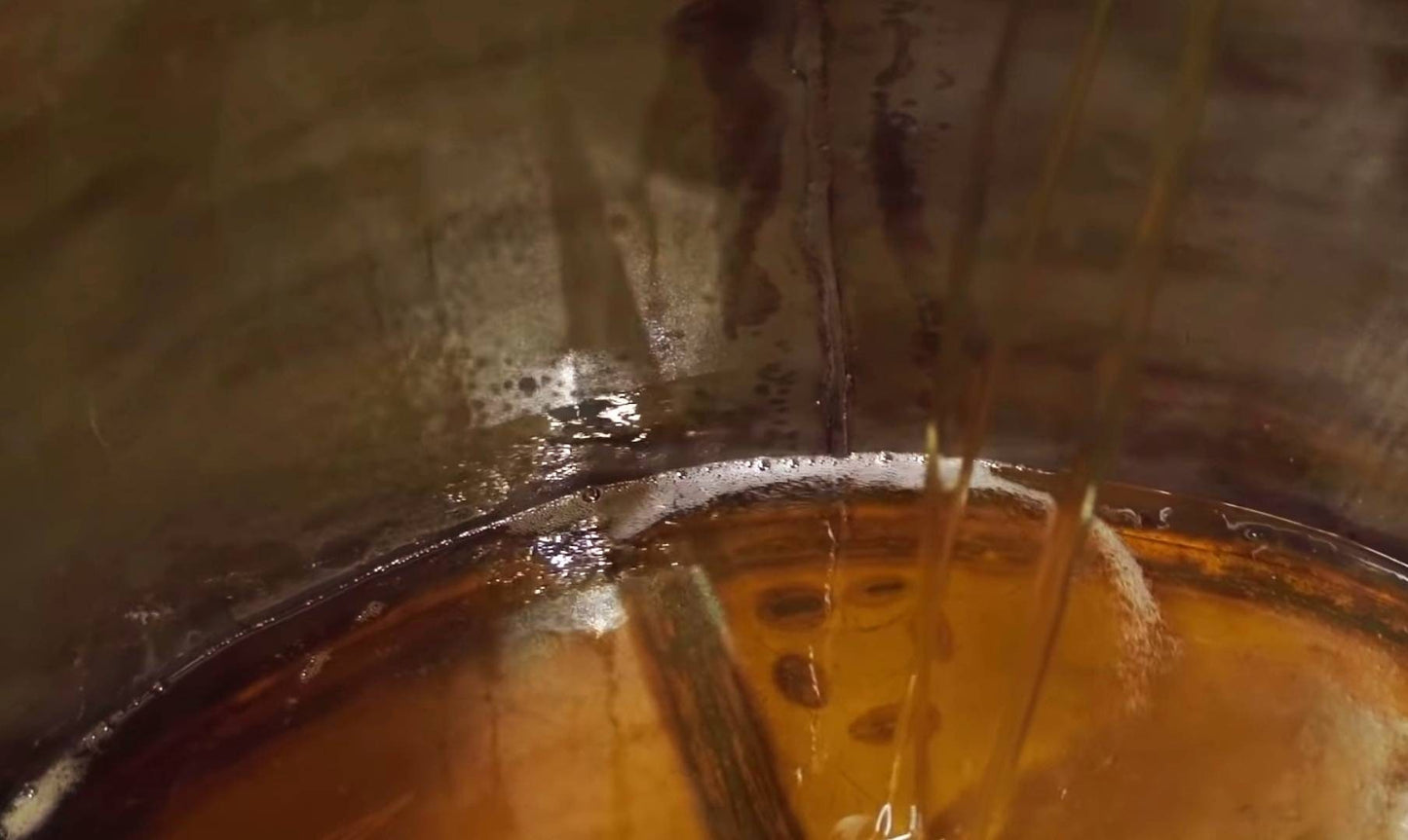 Premium Sandalwood (S. album) Essential Oil